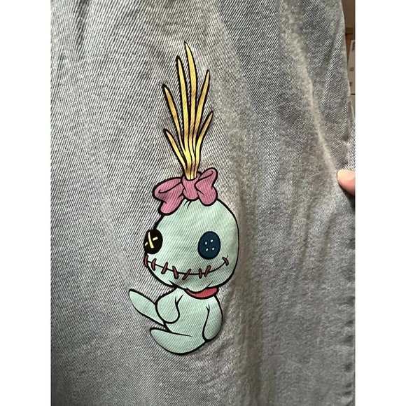 DISNEY Lilo & Stitch Light Wash Blue Denim Graphic Flare Jeans Women's Size 28 - Picture 6 of 9